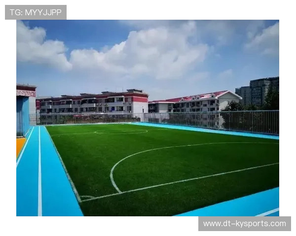 篮球青训营与社区合作建设小球场网络，开设篮球训练营策划方案